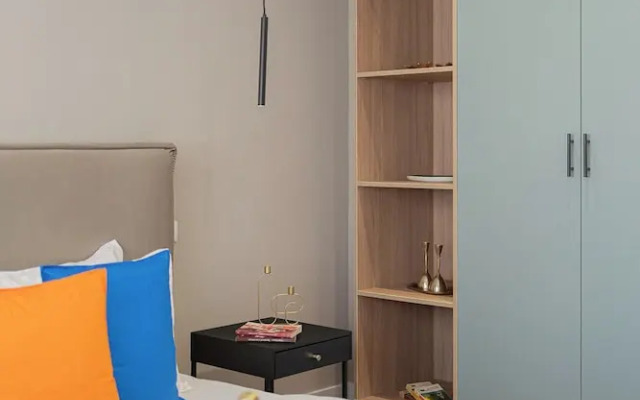 Modern & Spacious 2BR Steps to Cismigiu Gardens