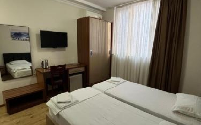 Ventura Hotel