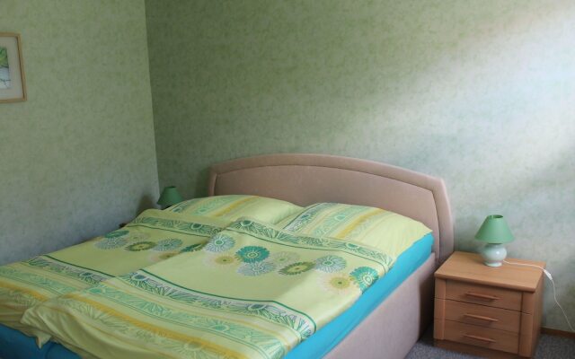 Quaint Bungalow with Garden in Rerik Germany