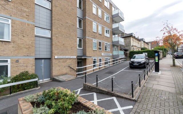 Putney Court - 1 Bed Apartment by BaseToGo