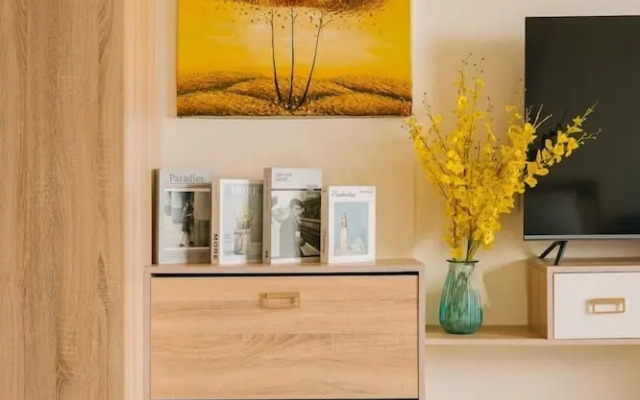 HMH - Vinhomes D'capitale