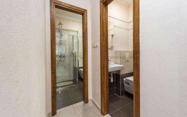 Holiday Home In Petrcane