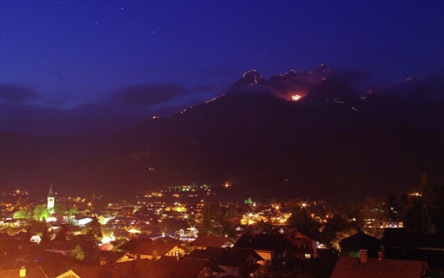 Spacious Apartment in Leogang near Ski Area