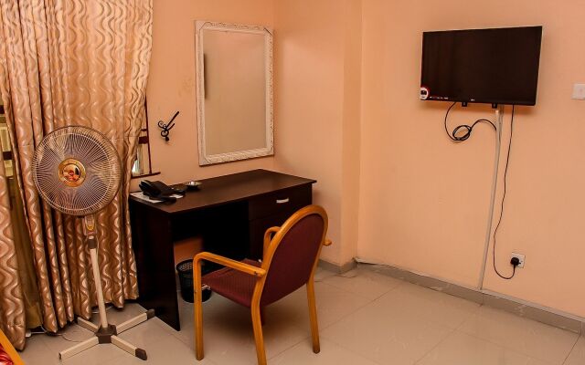 Choiceville Suites