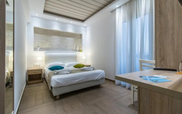 Polis of Naxos Stylish Suites