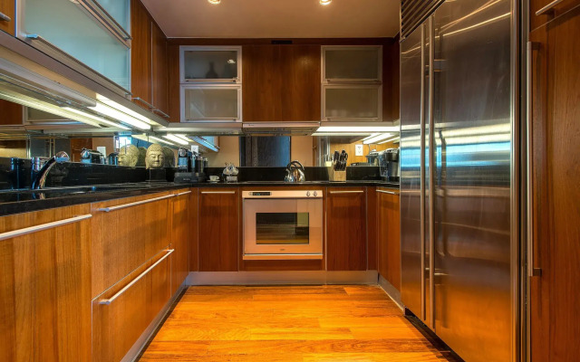 Luxurious Private Residences at The Setai by LRMB