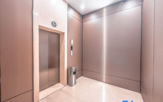 Xingxiang Light Luxury Hotel (Binyang Department Store)