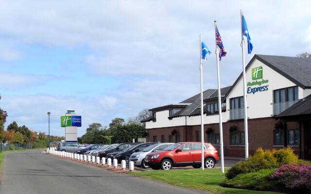 Holiday Inn Express Edinburgh Airport (ex Quality Edinburgh Airport Hotel)