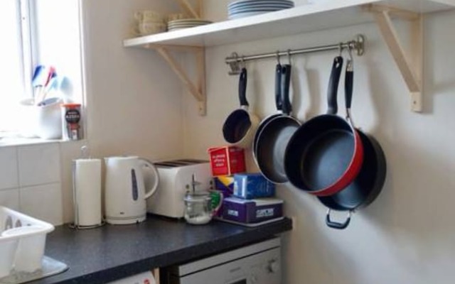 2 Bedroom Apartment in Edinburgh Sleeps 4