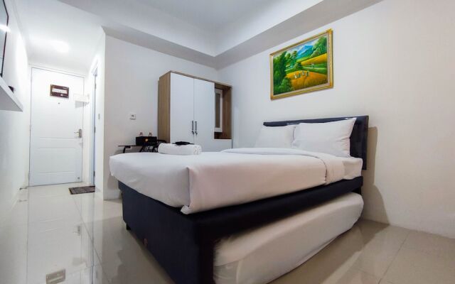 Comfort And Well Design Studio At Paltrow City Apartment