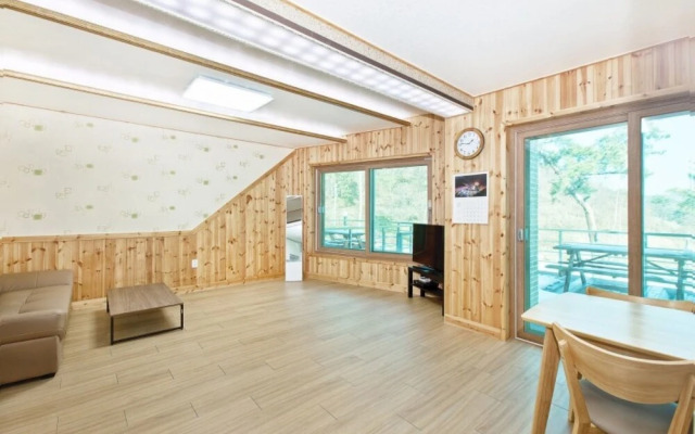 Eunseok Healing Maeul Pensionn