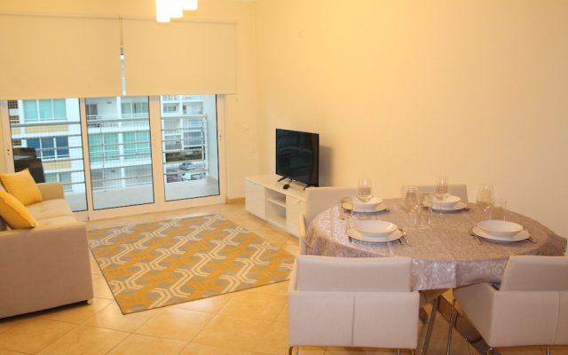 Luxury 1 bed Apartment 1,5 km From Praia da Rocha