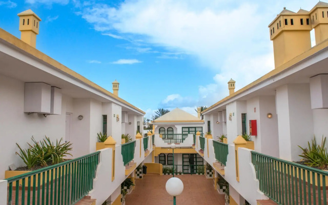 H10 Apartamentos Las Palmeras