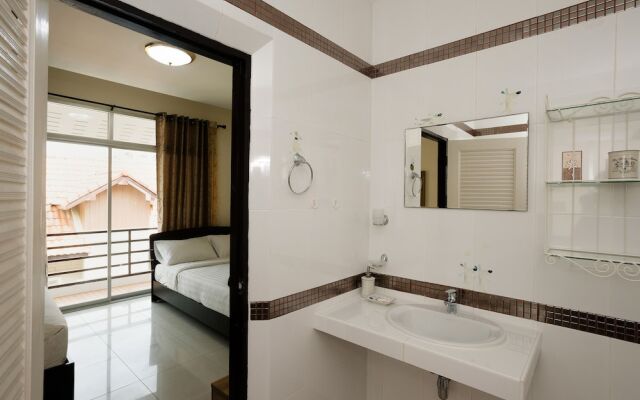 T.W. Marina Pool Villa Pattaya