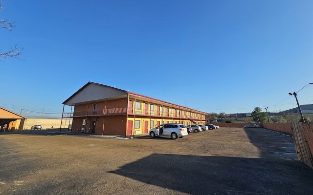 Deluxe Inn