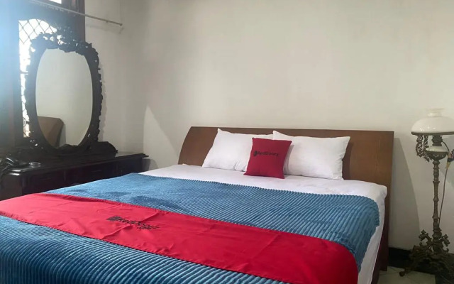 RedDoorz Syariah @ Karang Pilang