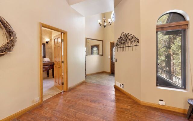 Four Happy Bears Estate #1277