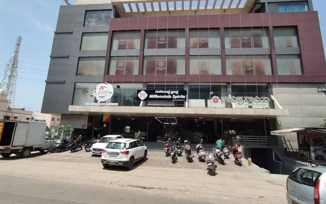Millennials Hotel