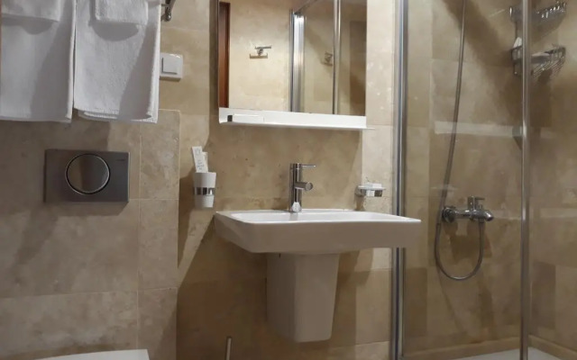 Sonef House Hotel