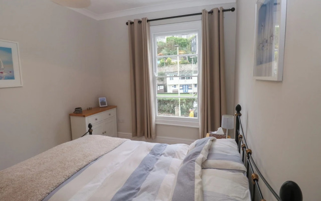 The English School, Flat 2