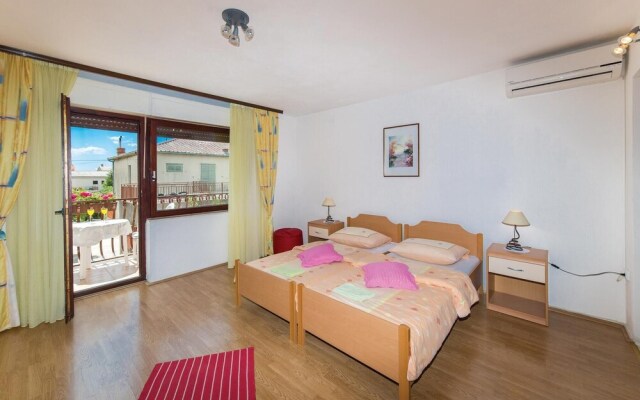 Awesome Home in Kastel Kambelovac With Wifi and 1 Bedrooms