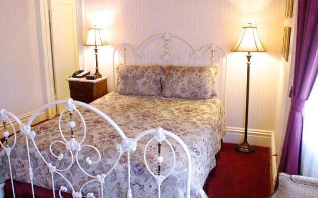 Nob Hill Inn