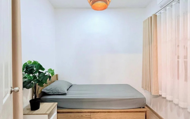 Minimalist Townhome Stay