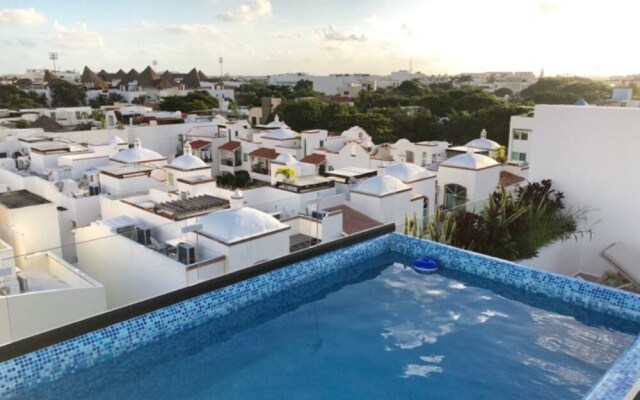 Menesse City Condo 1409