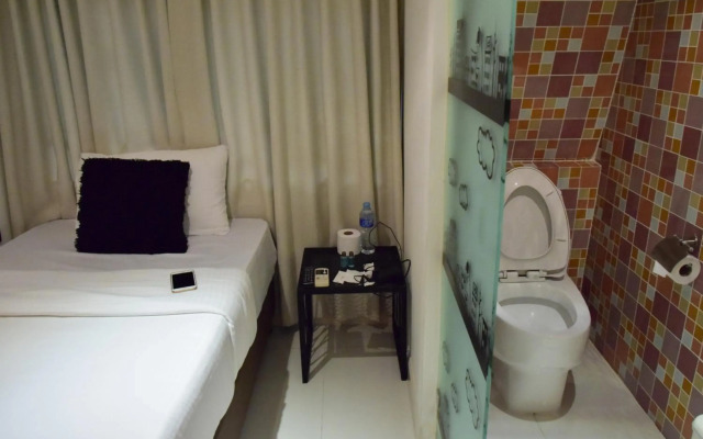 Double Five - Hostel