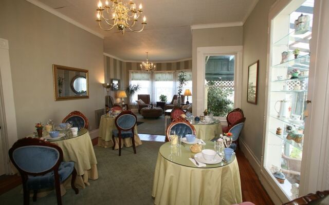 Atrium Bed and Breakfast