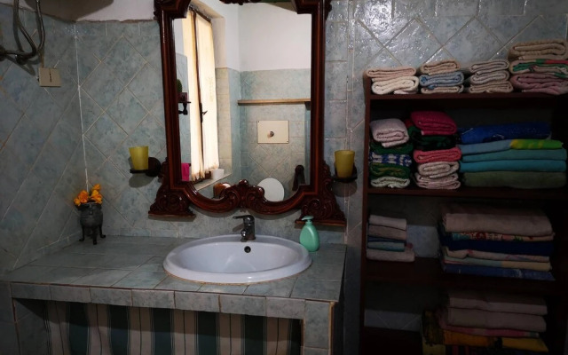 2nd Private Room in the Attic With Shared Bathroom use