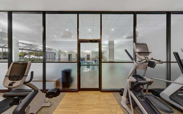 Embassy Suites by Hilton Milwaukee Brookfield