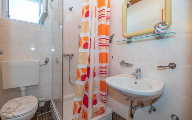 Amazing Home in Hvar With Wifi and 3 Bedrooms
