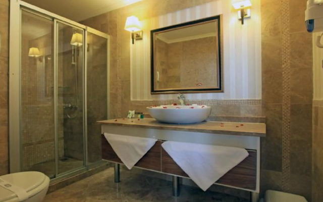 Taç Premier Hotel & Spa