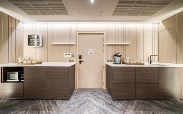 Triple Y Hotel