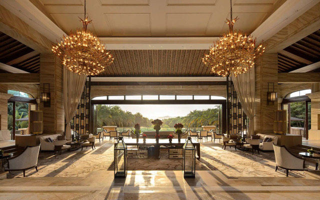 Wanda Reign Resort & Villa Haitang Bay