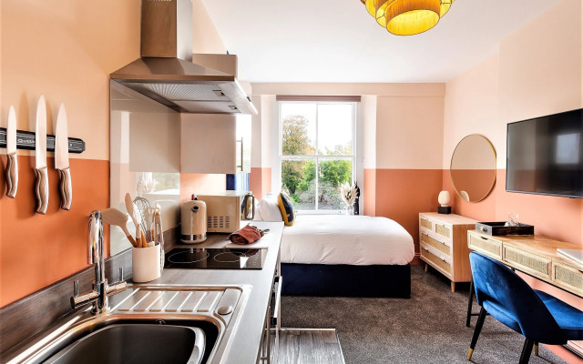 Your Apartment Clifton House