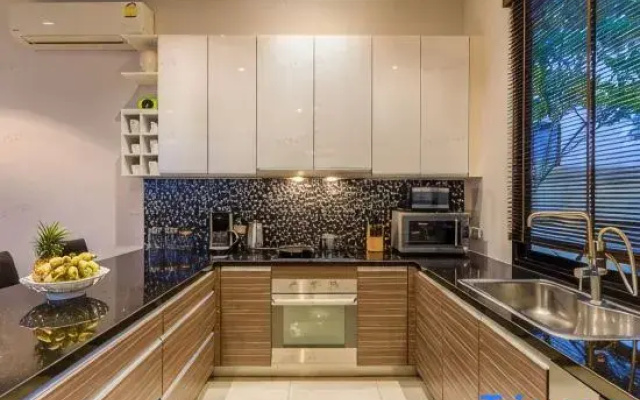 Perfect Pool Villa with Jacuzzi Three Bedrooms Villa No.5