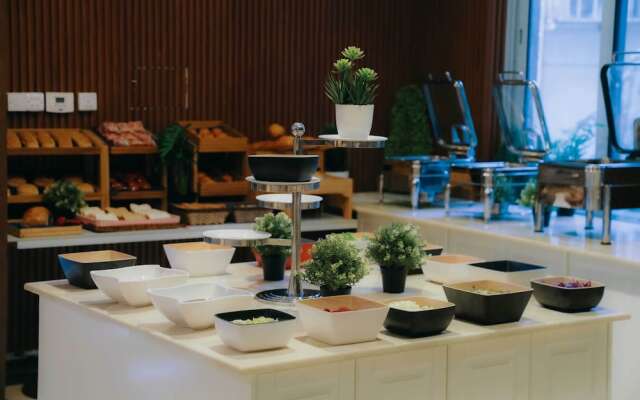 Nour Al Thuria Hotel