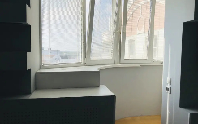 Inndays Apartment on Izumskaya