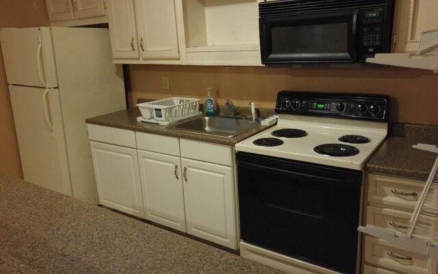 Nola Goula Inn & Suites