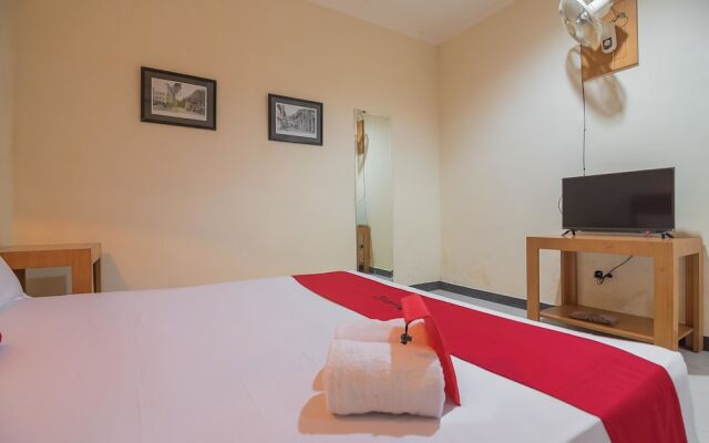 Cherry Garden Hotel by RedDoorz