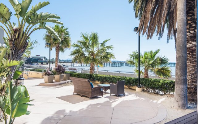 Crowne Plaza Ventura Beach, an IHG Hotel