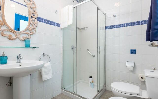 Riva Guest House Los Abrigos