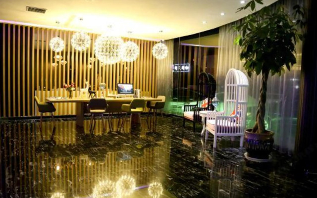 Clarity Hotel (Yishui Bus Terminal)