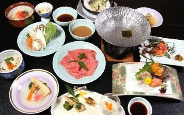 Taishakukyo Kanko Hotel Kinsaikan