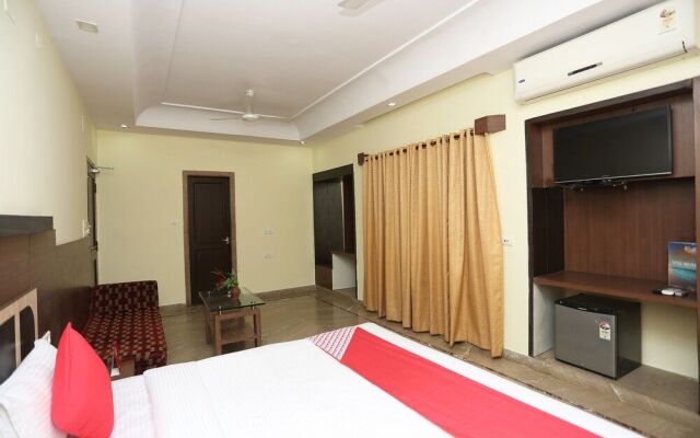 OYO 8625 Yogendra Residency