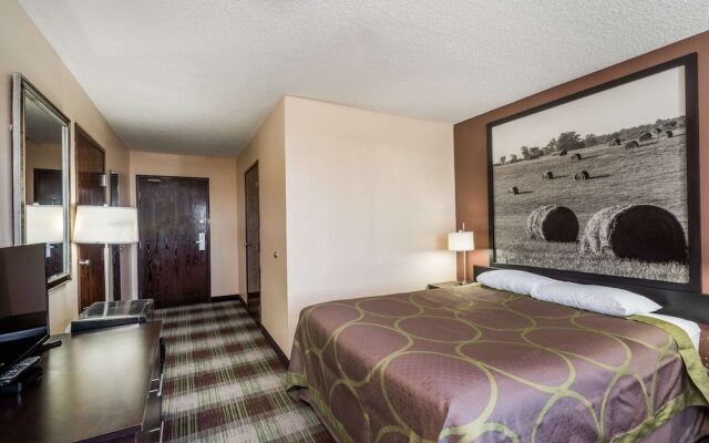 Super 8 Campbellsville KY