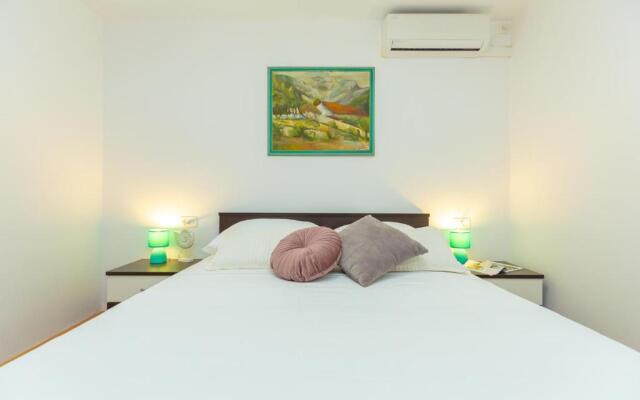 Apartment Colette