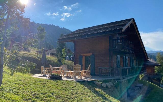 Chalet de l'Ours : 4 étoiles-spa-proche des pistes